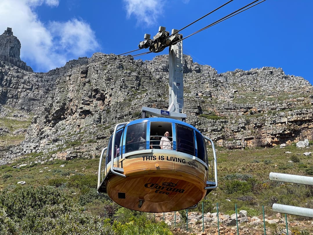 Table Mountain, Cape of Good hope and Penguins full day tour